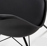 Стільець Тау Black чорний 80х50х46 см пластикове сидіння з м'якою подушечкою на металевих ніжках, фото 2