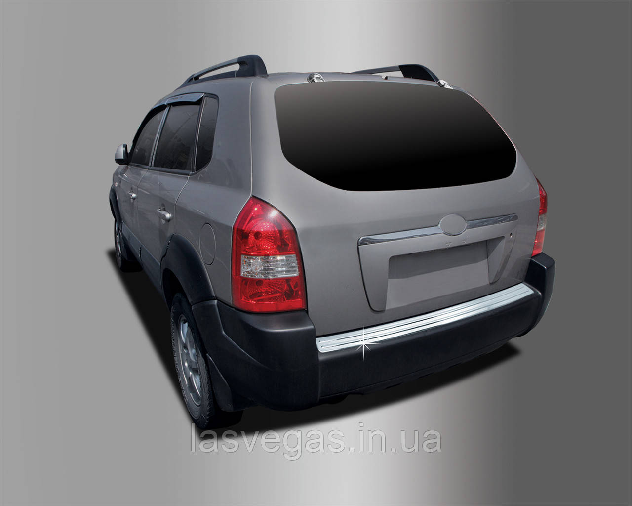Хром накладка заднього бампера Hyundai Tucson 2004-2012 (Autoclover C821)