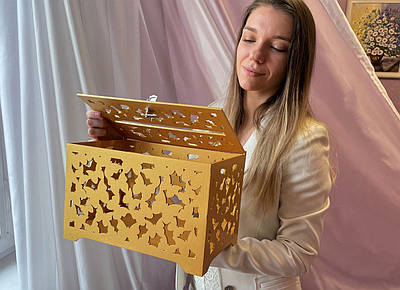 Весільна скринька для грошей з фанери "Метелики" Світле золото 30*20*20см