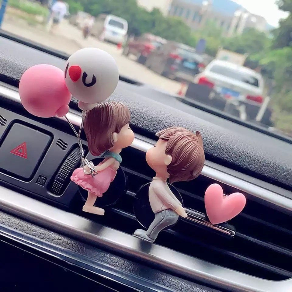 Ароматизатор в машину LOVE IS, ароматизатори автомобільні, освіжувач повітря в авто, подарунок автомобілісту, фото 1