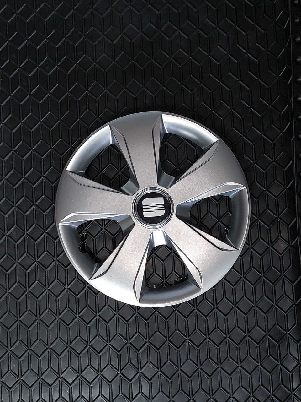 Ковпаки на колеса r15 на Suzuki / Сузукі SKS 331, фото 1