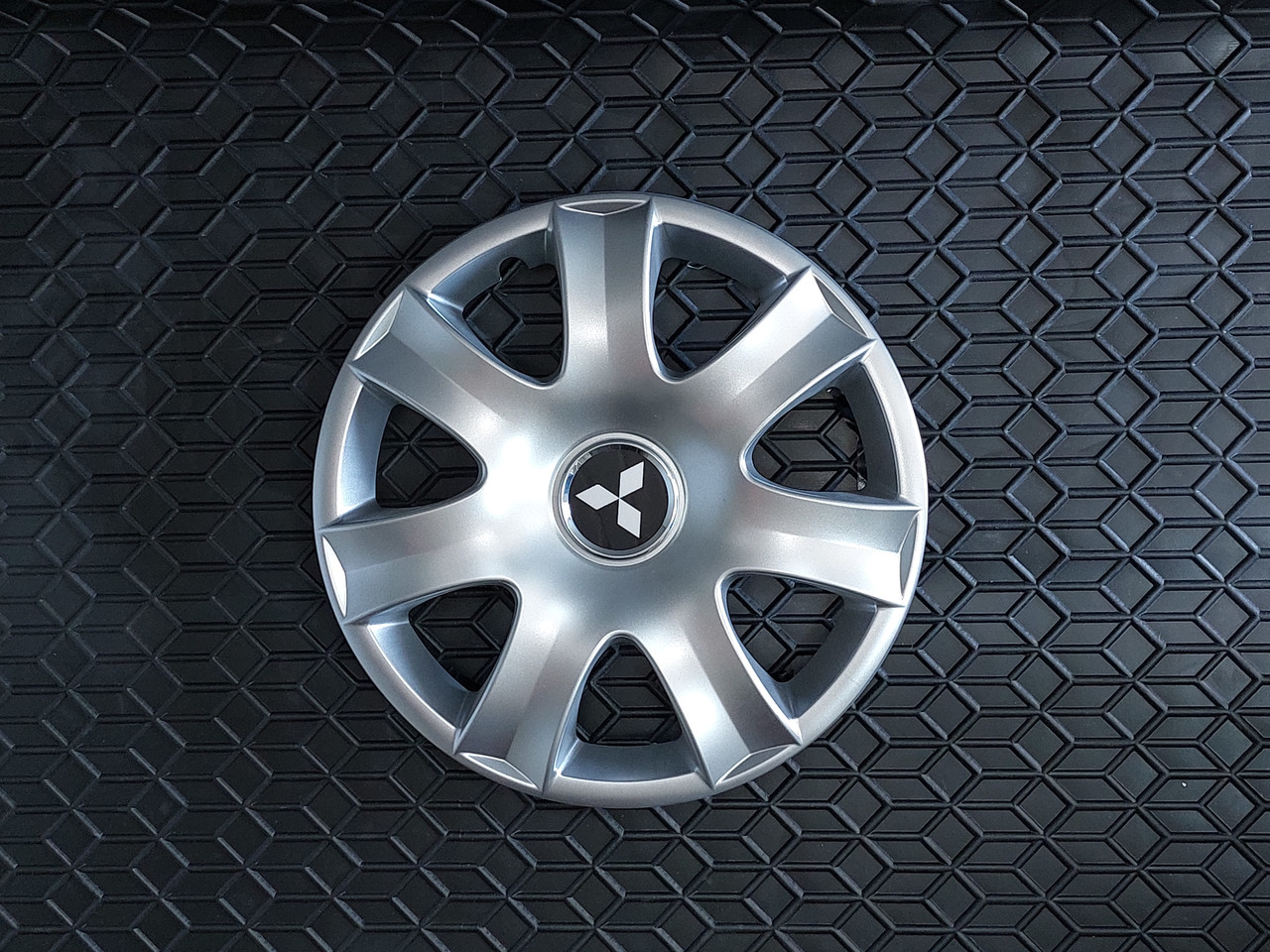 Ковпаки на колеса r15 на Mitsubishi / Мітсубіші SKS 326, фото 1