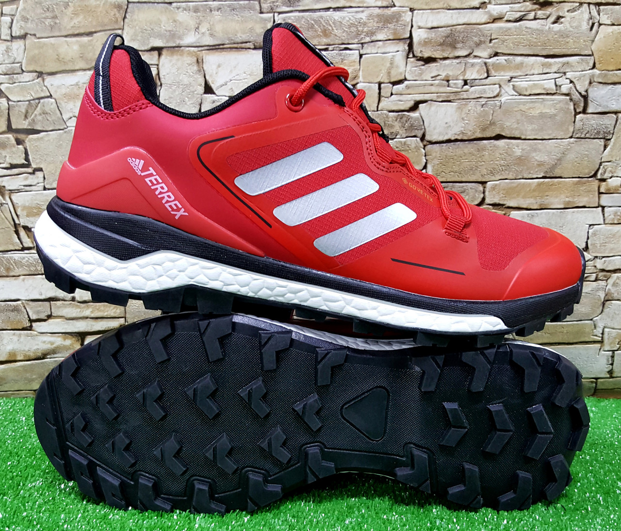 Чоловічі термо кросівки Adidas Terrex Skychaser GORE-TEX 2.0 Hiking Red