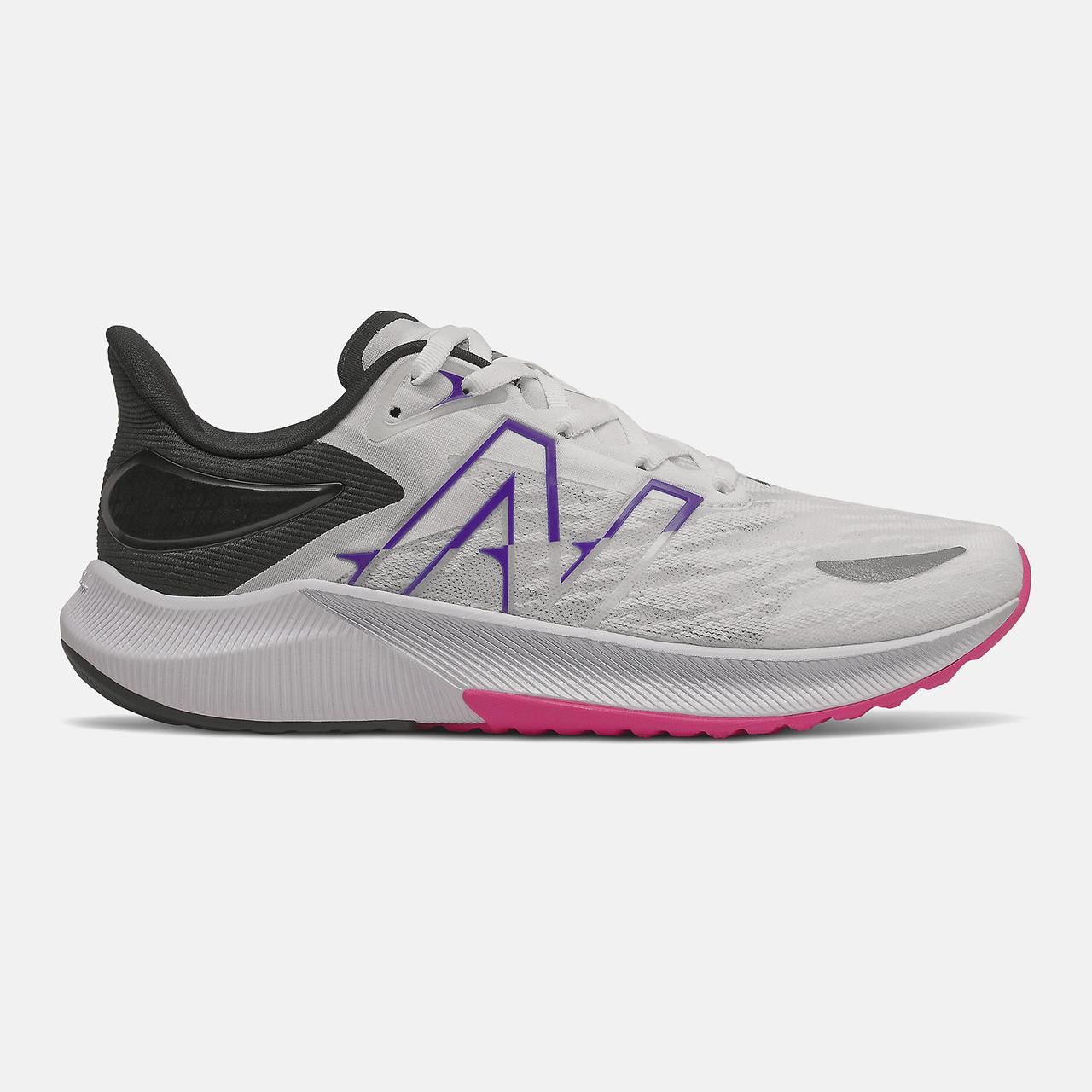 Кросівки жіночі New Balance WFCPRLM3 FuelCell Propel колір: білий