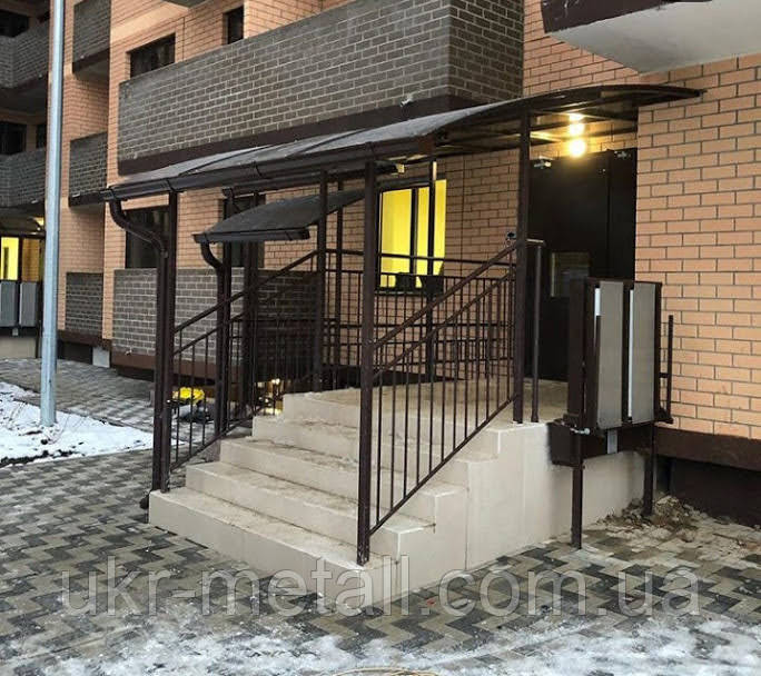 Козирок для дому із монолітного полікарбонату з установкою, фото 1