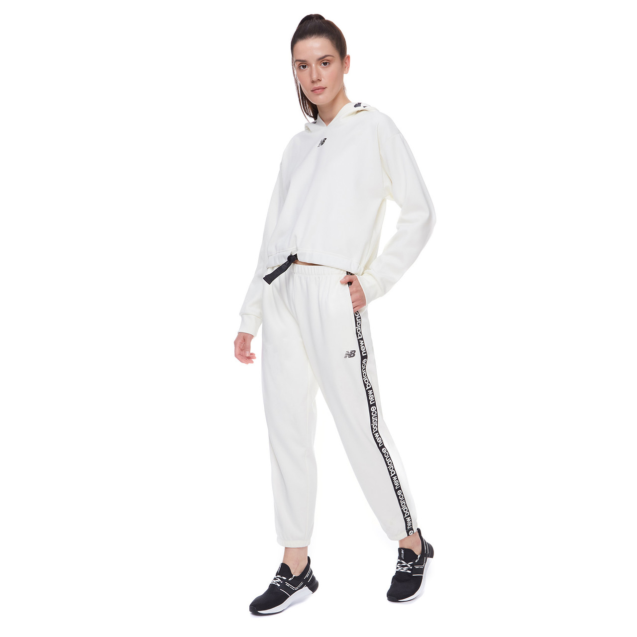 Штани спортивні жіночі New Balance Relentless Perf Fleece арт.WP13176SST колір: молочний
