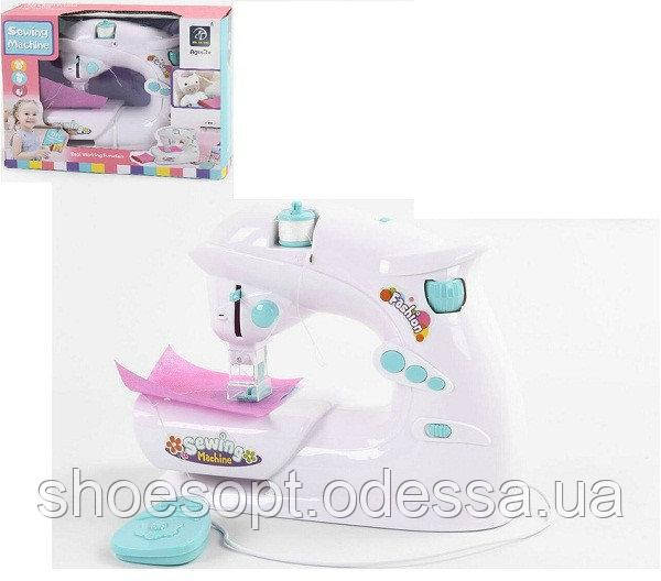 Дитяча швейна машинка: шиє, світло, педаль керування, фото 1