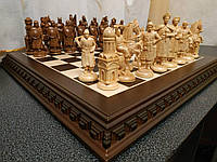 Шахматный набор "Knights" & "Cossacks": доска и шахматные фигуры с резьбой по дереву