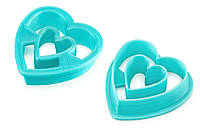 Пластиковая форма сердца для продавливания фигур из полимерной глины.