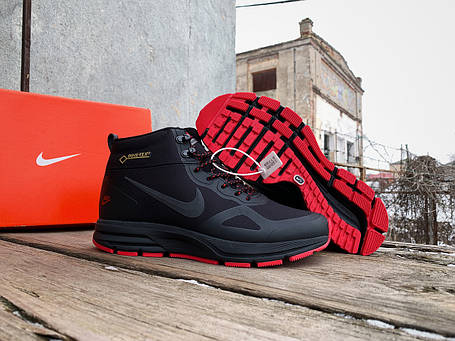 Чоловічі зимові термо кросівки Nike Air Relentless 26 Mid Gore-tex чорні з червоним водонепроникні, фото 1