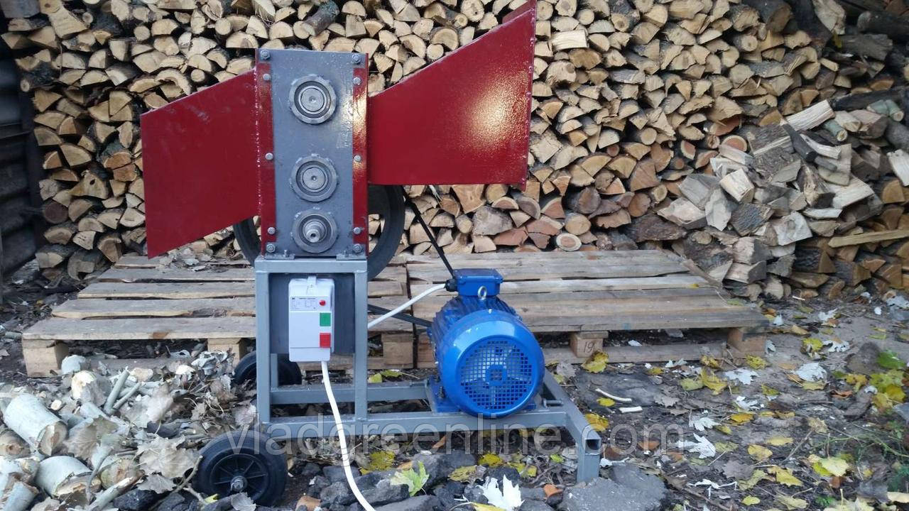 Подрібнювач гілок REZAK РЕ 120, з електродвигуном 11кВт. до 120ти міліметрів.