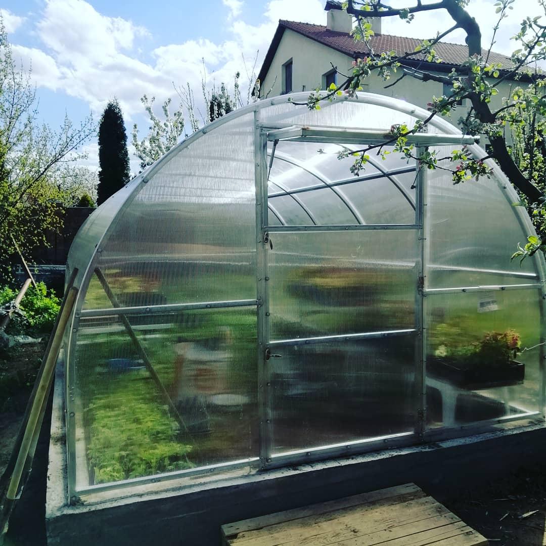 Теплиця «Полуниця» 3*8 полікарбонат 4 мм