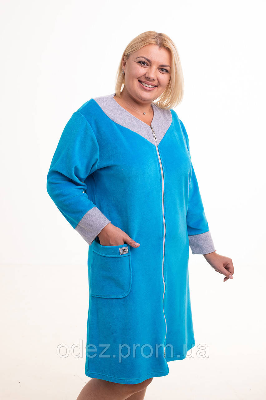Домашній жіночий блакитний велюровий халат до коліна 46-56