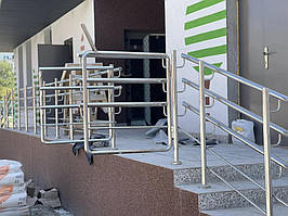 Перила и ограждения для лестниц. Перила с тройным (двойным) поручнем. Детские перила для лестниц, для школ и садика. г. Сумы Детский Сад ,... 6