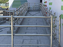 Перила и ограждения для лестниц. Перила с тройным (двойным) поручнем. Детские перила для лестниц, для школ и садика. г. Сумы Детский Сад ,... 9