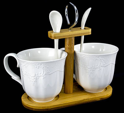 Набір порцелянових чашок з ложками на дерев'яній стійці 2-предмета