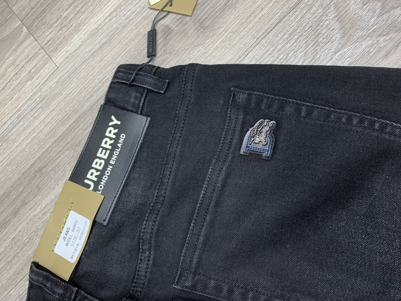 Мужские джинсы burberry размеры 32,33,34,36,38 - фото 9 - id-p1559708258