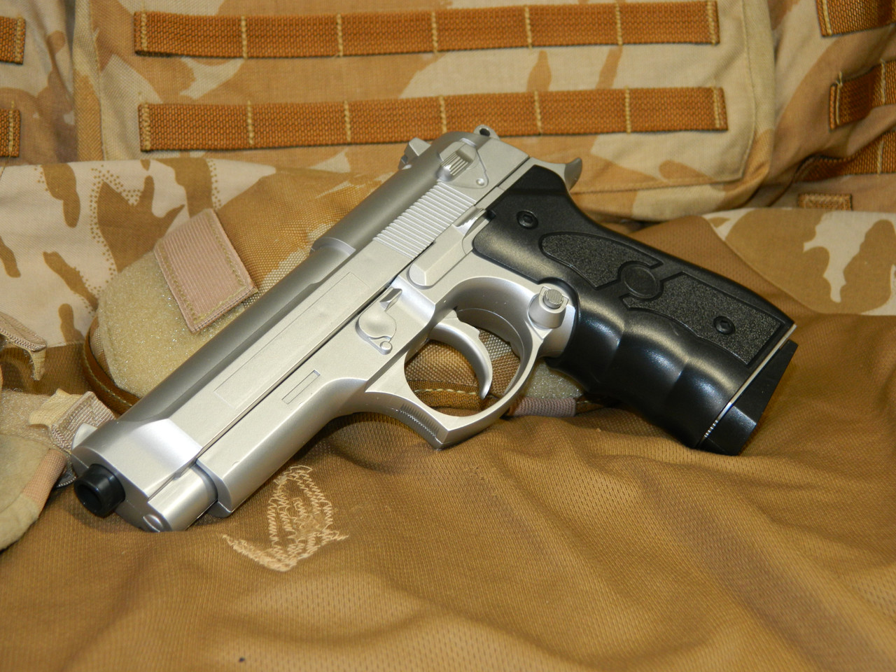 Іграшковий пістолет "Beretta 92" Galaxy G.052 Преміумкласу