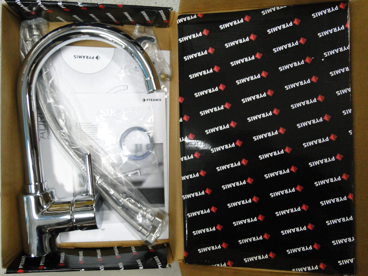 Змішувач для кухні Pyramis ADRIA (090908601)