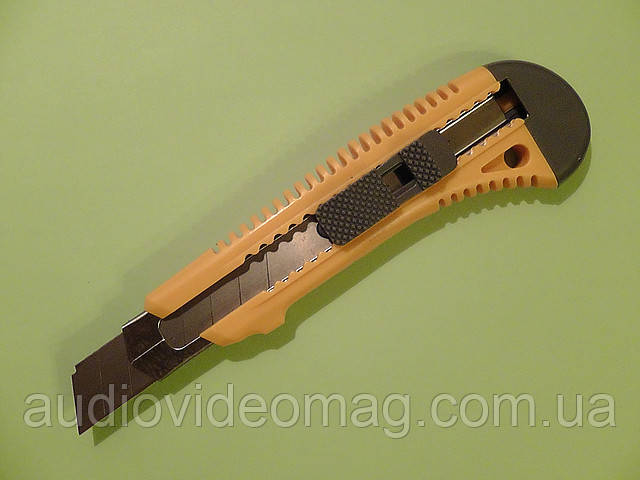 Ніж канцелярський сегментний посилений, фото 1