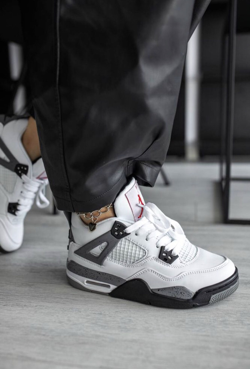 Жіночі кросівки Air Jordan 4 Retro White Cement