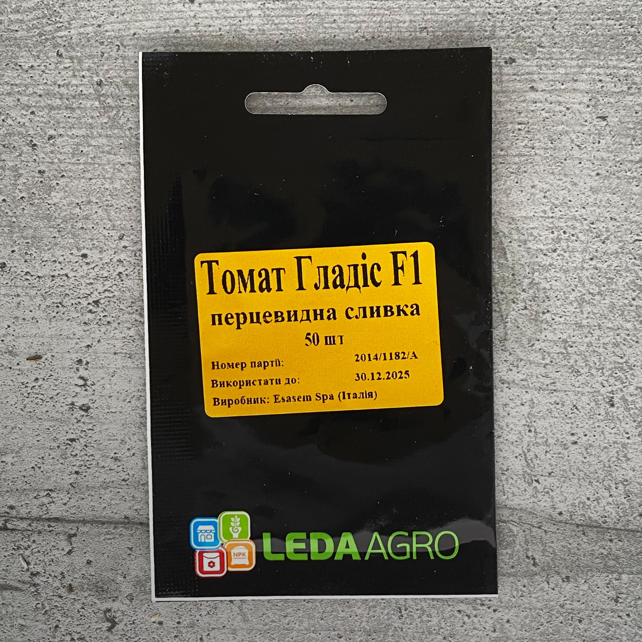 Томат низькорослий Гладіс F1 50 шт насіння пакетоване Leda Agro