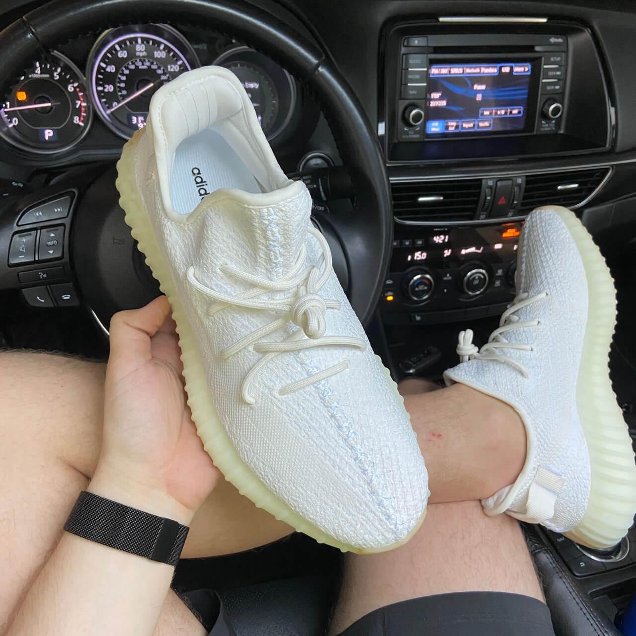 Кроссовки Adidas Yeezy Boost 350 V2 White Cream (Адидас Изи Буст белые) мужские и женские размеры: 36-45 - фото 2 - id-p1561866474