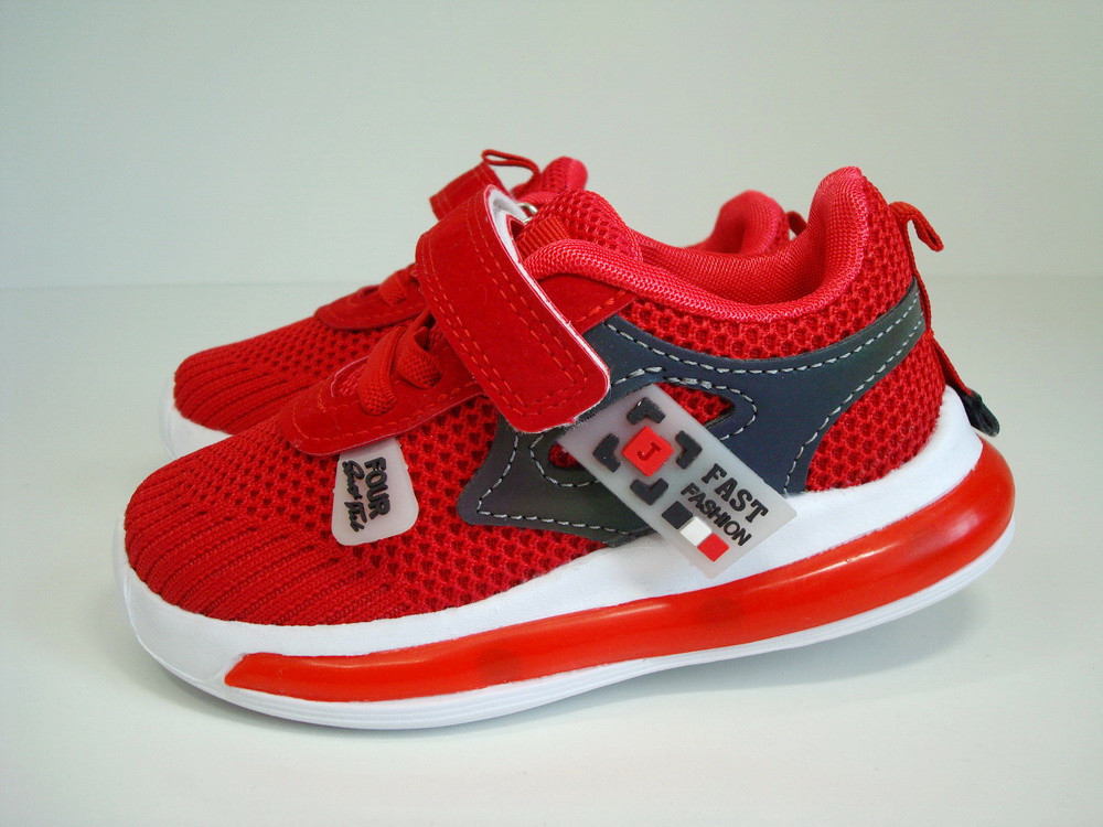 Светящиеся Кроссовки с Мигалками. Размер 31. — Купить Недорого на Bigl ...