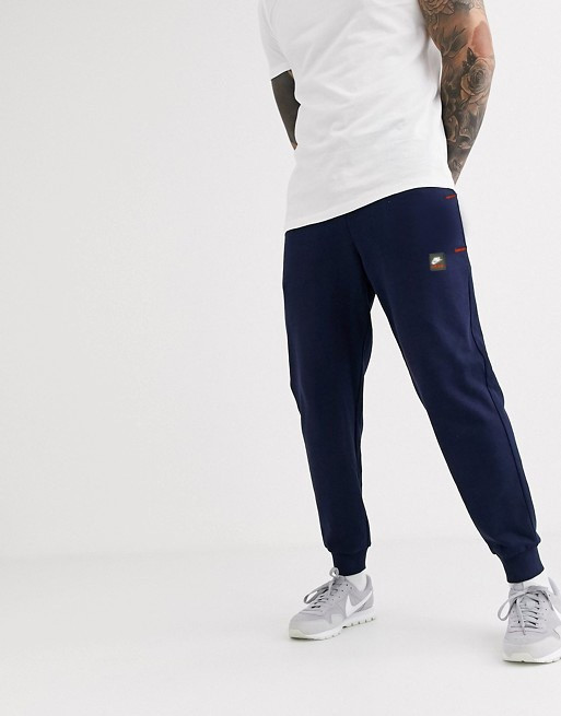 Чоловічі завужені штани Nike, капуста