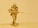 Пластикова модель 1/35 ICM 35679 німецька піхота (1914 г.), (4 фігури), фото 7
