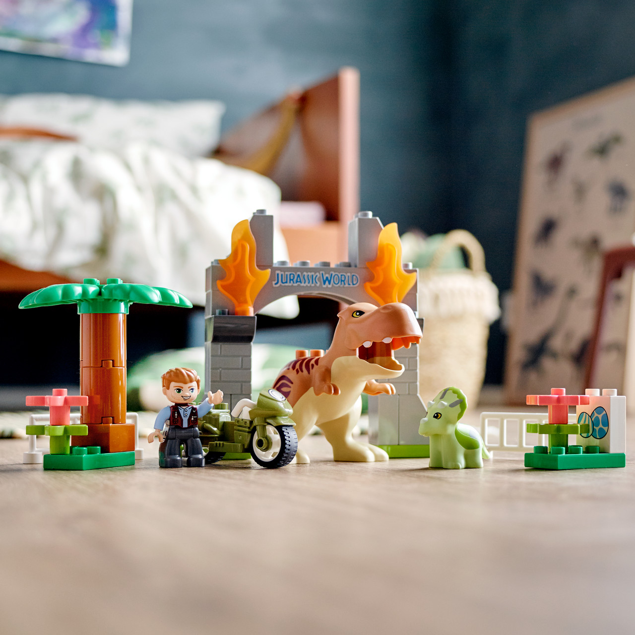 Jurassic world hotsell lego duplo