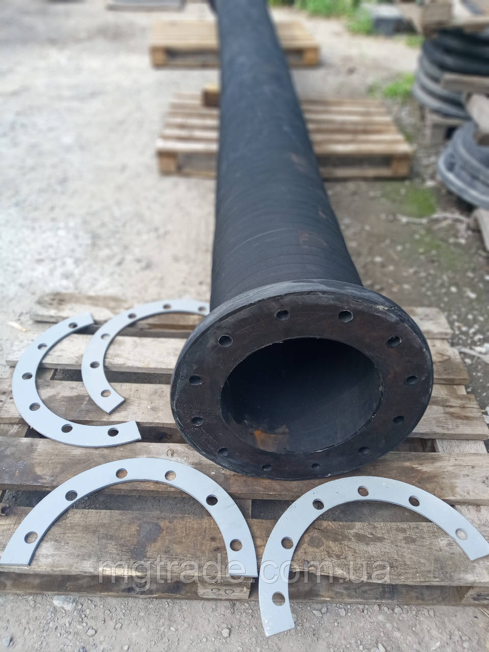 Труба гумова 710мм ТУ 25.1-19428674--002:2007