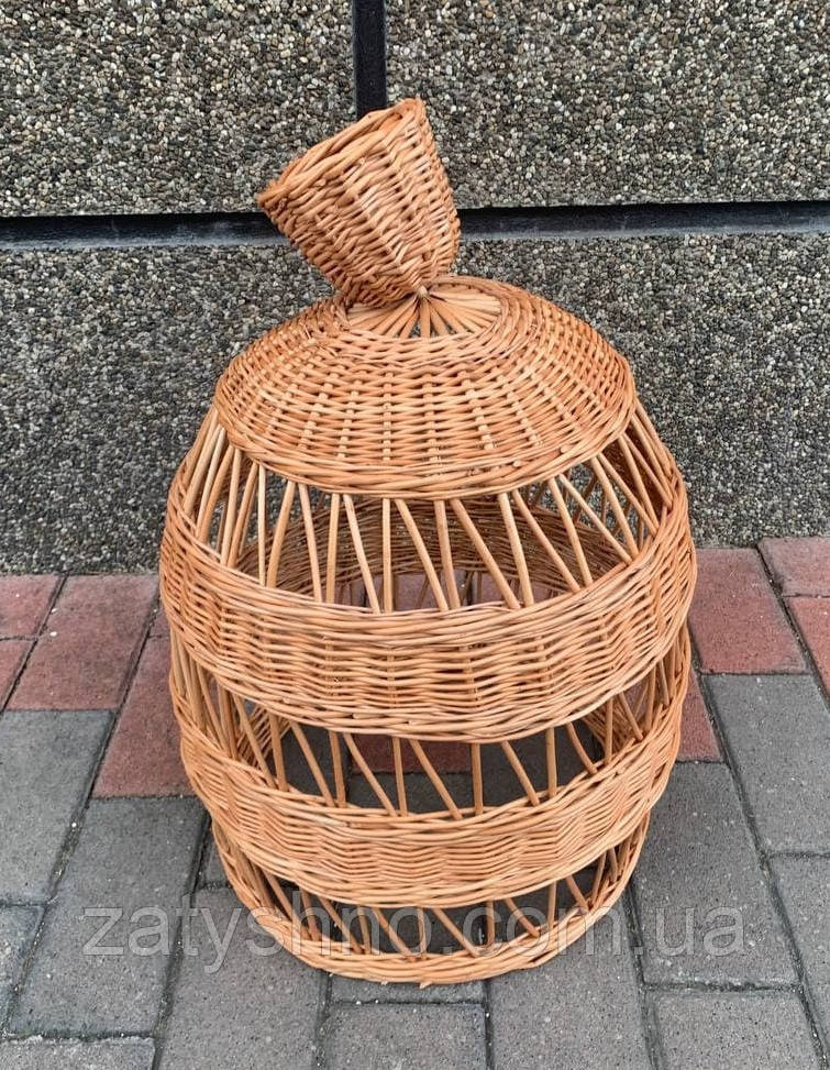 Плетена люстра кругла