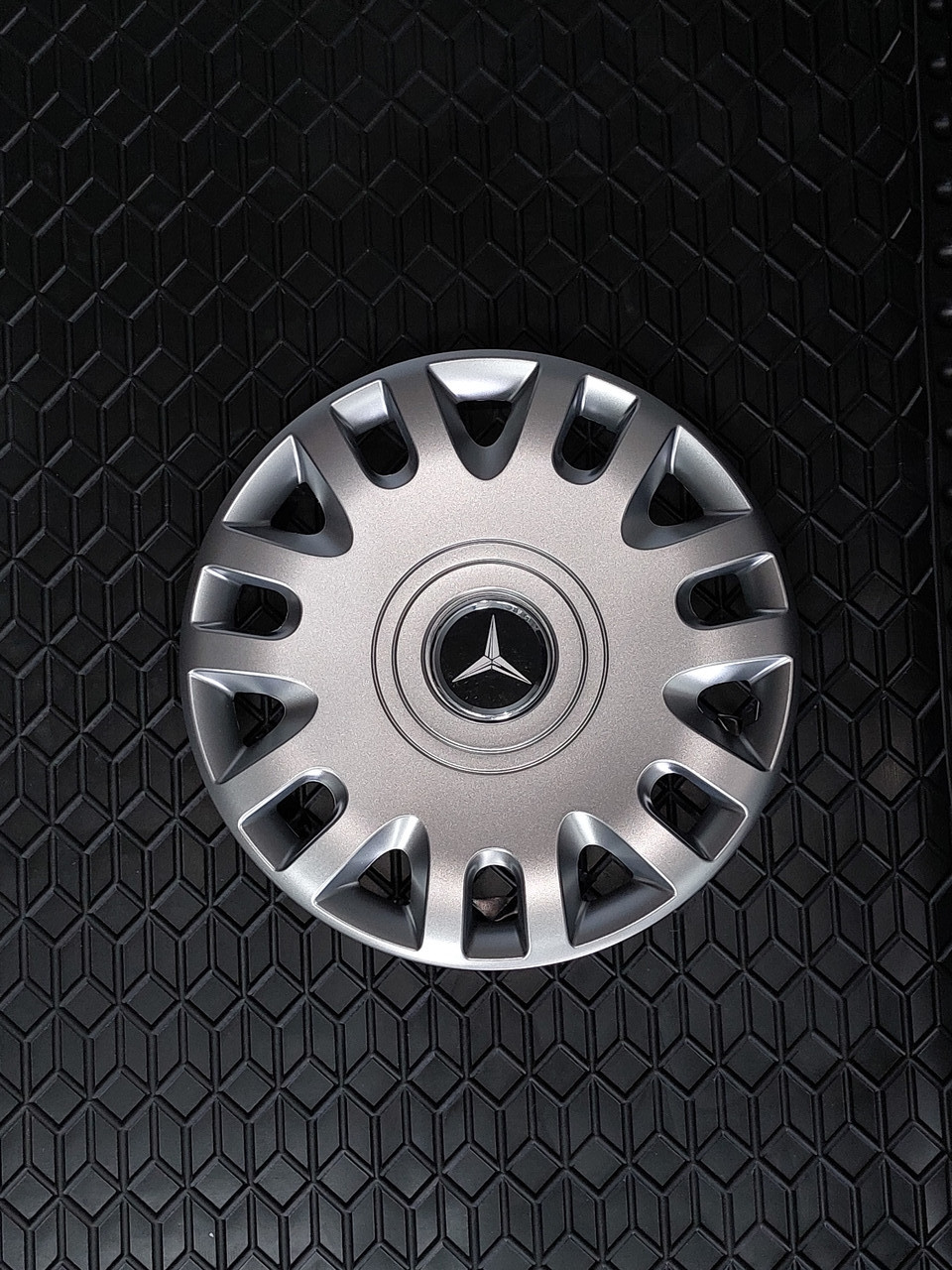 Ковпаки на колеса r15 на Mercedes / Мерседес SKS 333