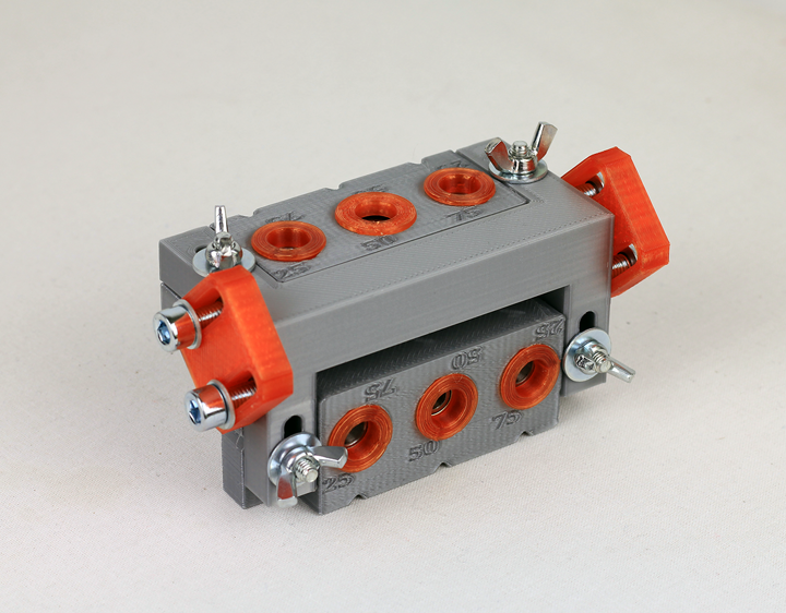 Кондуктор Г-подібний регульований під конфірмати і шканти, 3 отвори, фото 1