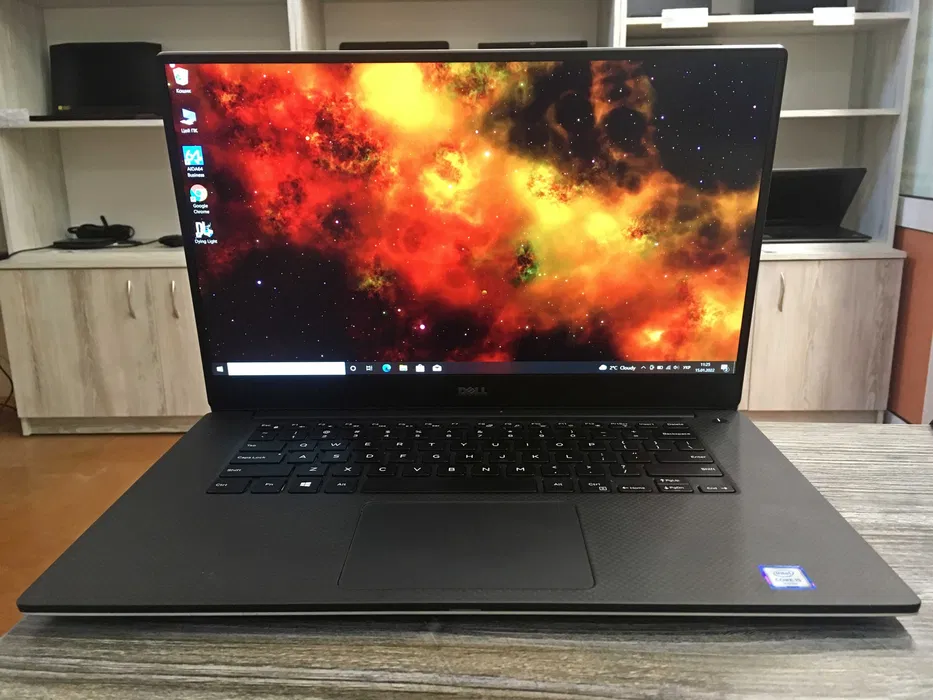 Ноутбук Dell Precision 5510 IPS+i5-6300HQ+8GB+256GB