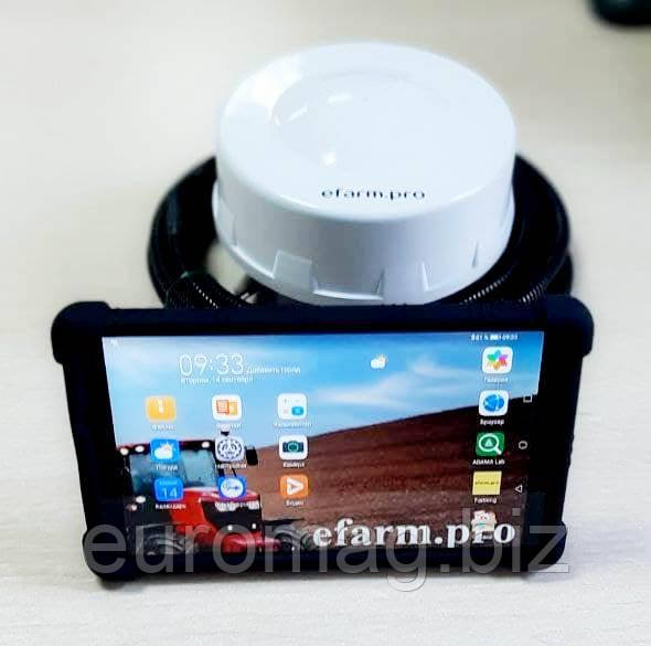 Ударостійкий АгроНавігатор Еfarm.Pro для трактора, точність 25 см. Система паралельного водіння