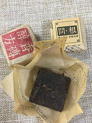 Пресований Пуер витриманий чорний ШУ "Кубик" 6 г Османтус