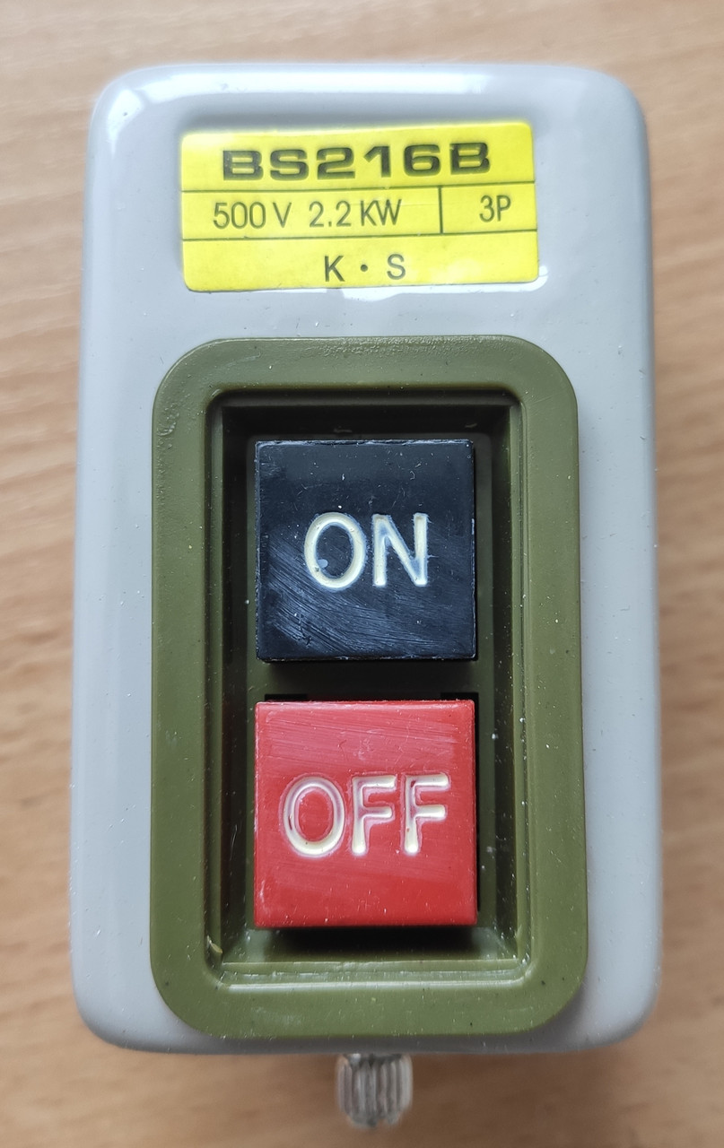 Кнопка BS 216 B (15A, 500V, 2.2 rW)