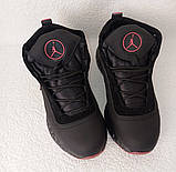 Чоловічі зимові шкіряні теплі кросівки Jordan чорні з червоним лого, фото 2