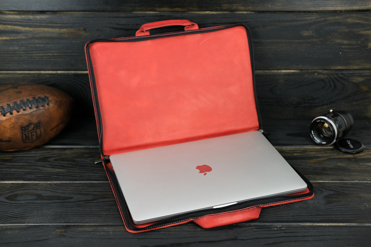Шкіряний чохол для MacBook Pro 15" 2016-2019 Дизайн №31, натуральна шкіра італійський Краст, колір Червоний