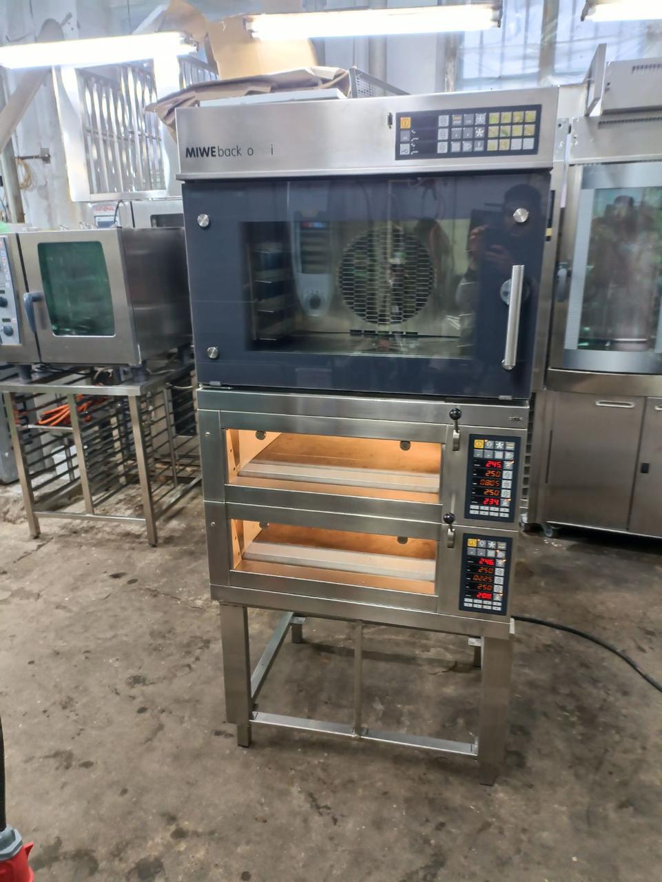 Комбі-піч MIWE Backcombi 4.64/c2-64 з конвекційною піччю + подвійна + підставка