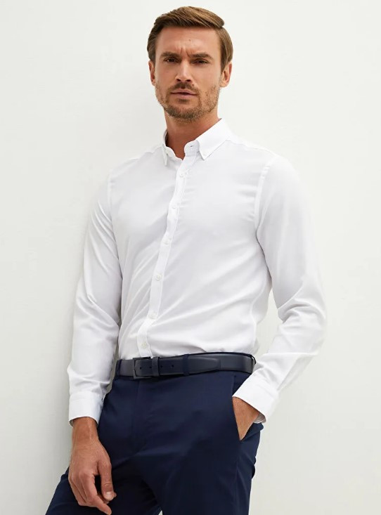 Біла чоловіча сорочка LC Waiki/ЛС Вайкікі з гудзиком на комірці, класика