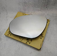 Вкладиш (скло, дзеркальний елемент) лівого дзеркала Ніссан Жук (Nissan Juke) 2010-2014