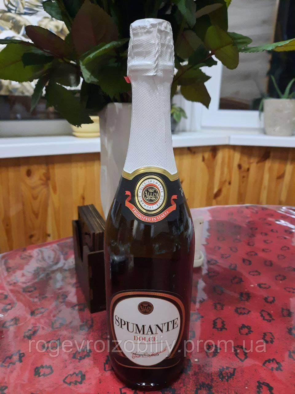 Вино игристое "Spumante Allini Dolce" 0.75 l