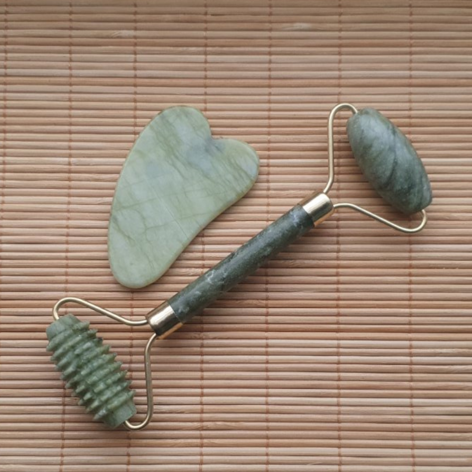 Набор Массажер Роллер для Лица и Тела Плюс Скребок Гуаша — в Категории ...