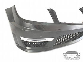 Тюнінг Передній бампер Mercedes C-Class W204 2011-2014год (в стилі C63 AMG)