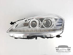 Передні фари Bi-Xenon adaptive на Mercedes S-Class W221 2009-2012 рік
