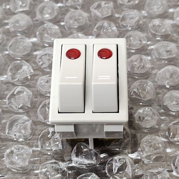 Вимикач обігрівача Delonghi 16A 250V 5108007800 5108005200