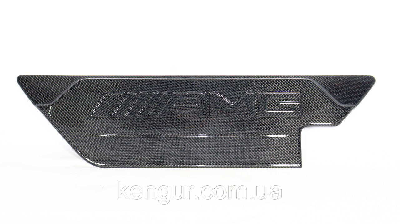 Накладка на задні двері з написом AMG на Mercedes-Benz G-class W463 1979-2018 (карбон)